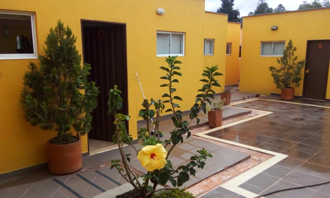 Hostal El Hangar Rionegro Eksteriør billede