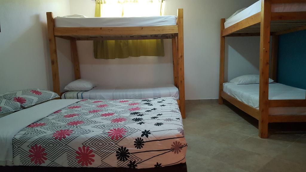 Hostal El Hangar Rionegro Eksteriør billede