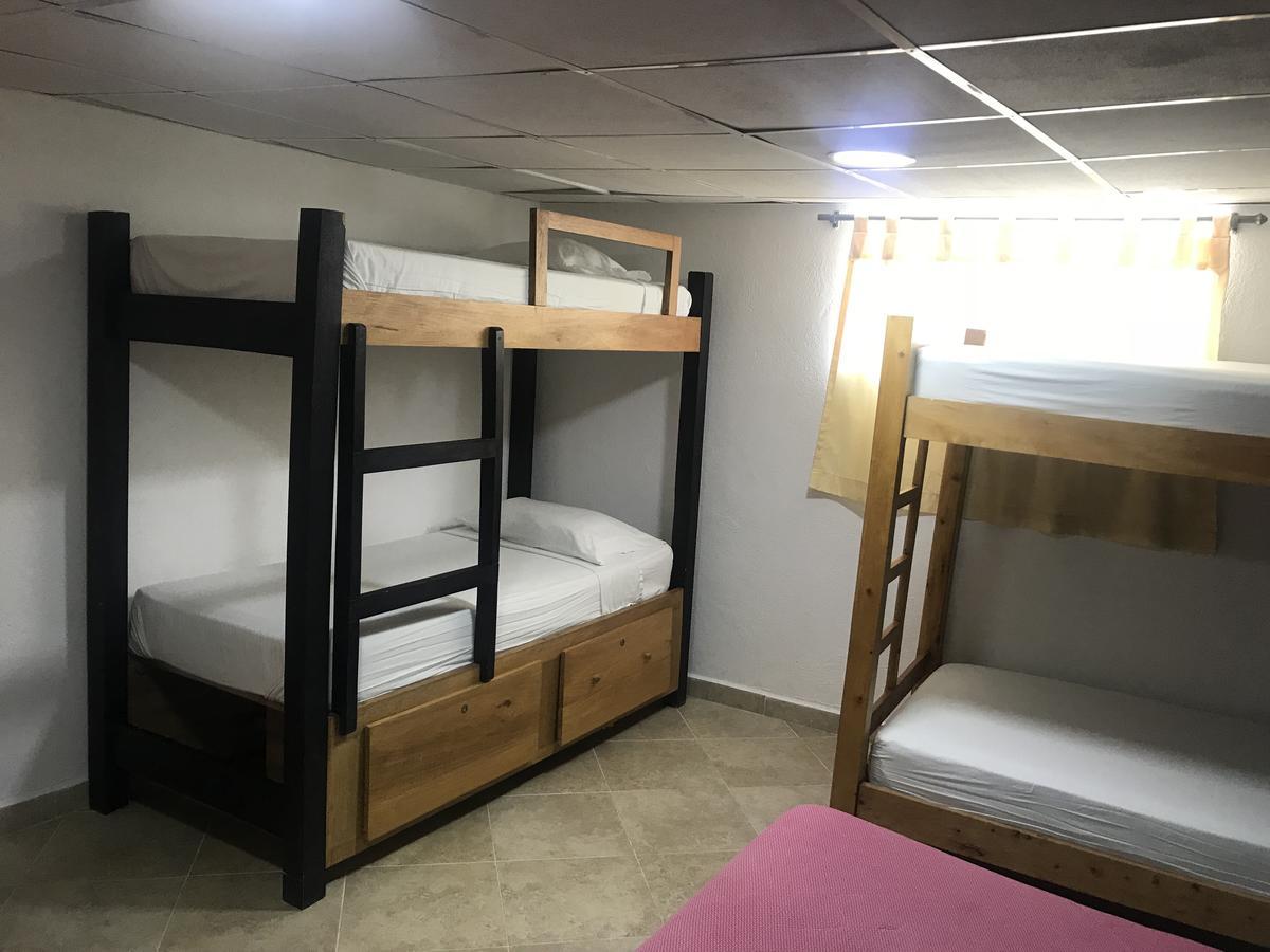 Hostal El Hangar Rionegro Eksteriør billede