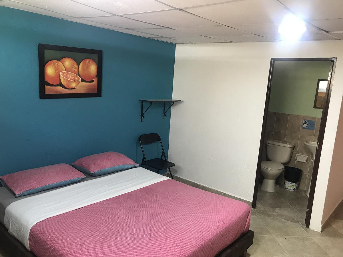 Hostal El Hangar Rionegro Eksteriør billede